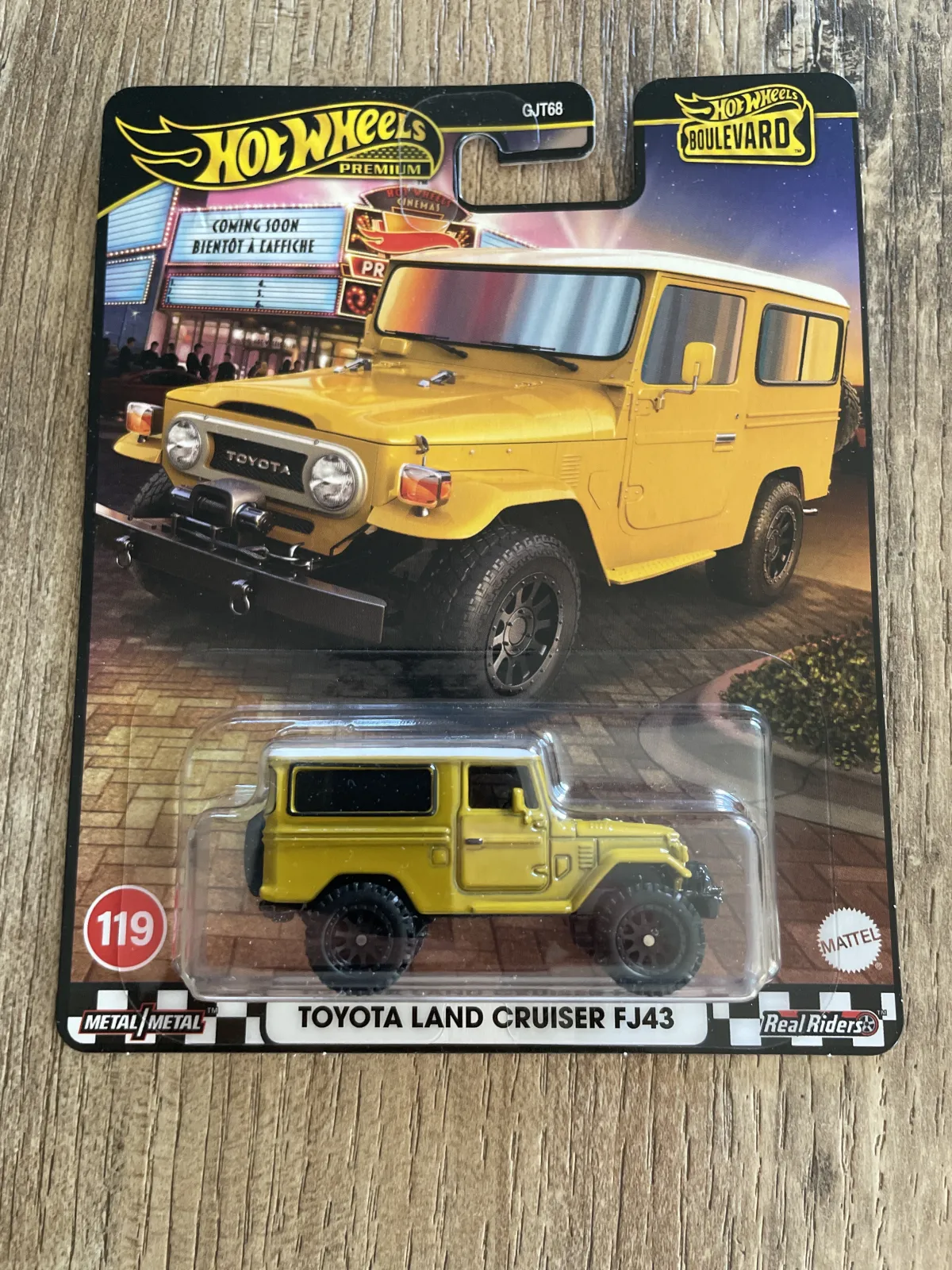 FJ43 Jaune, une pépite Boulevard